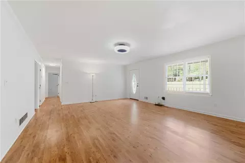 Living - 3391 Blue Jay Dr, Duluth, GA 30096 photo 4 of 6