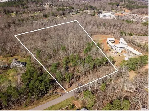 2426 E Maddox Rd, Buford, GA 30519 photo 15