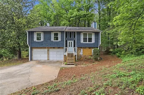 3570 Brenda Ct, Douglasville, GA 30135
