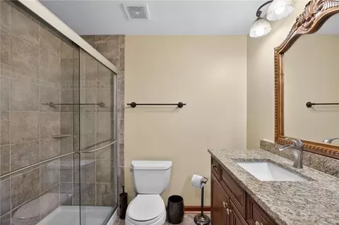 Bath - 420 Bevy Ct, Duluth, GA 30097 photo 10 of 10