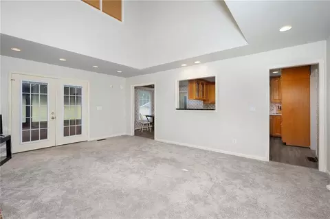 Living - 337 Fields Ferry Dr NE, Calhoun, GA 30701 photo 1 of 5