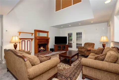 Living - 337 Fields Ferry Dr NE, Calhoun, GA 30701 photo 3 of 5