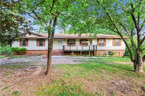 9218 Westview Dr SW, Covington, GA 30014