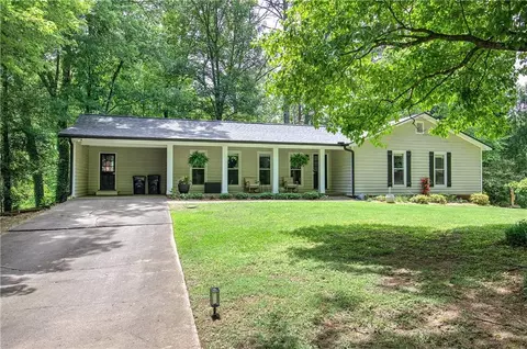 5133 Highland Trl, Acworth, GA 30102