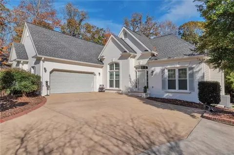 5070 Oakmont Bend Dr, Alpharetta, GA 30004
