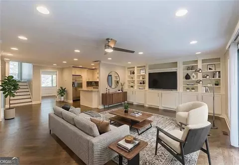 1885 Dyouville Ln, Atlanta, GA 30341