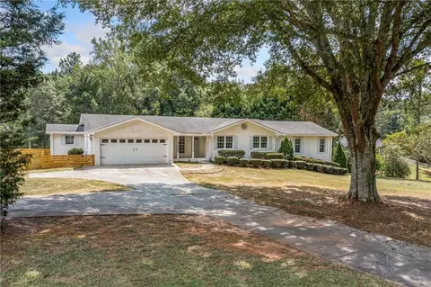 2465 Bethany Bnd, Alpharetta, GA 30004