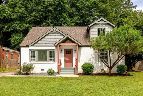 1535 Deerwood Dr, Decatur, GA 30030