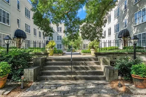 30 Collier Rd NW #8, Atlanta, GA 30309