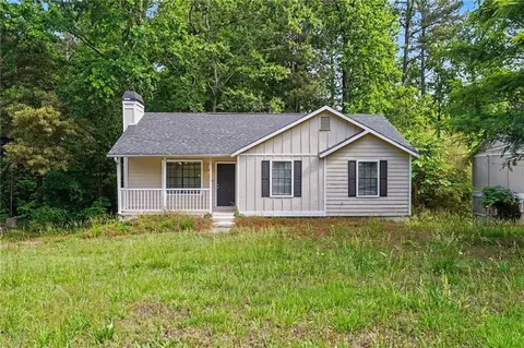 6092 Leverett Dr, Lithonia, GA 30038