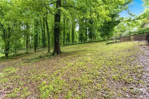 Exterior - 1179 Burbank Trl, Morrow, GA 30260 photo 6 of 7