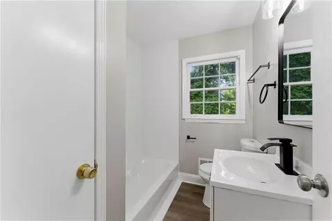 Bath - 1179 Burbank Trl, Morrow, GA 30260 photo 1 of 2