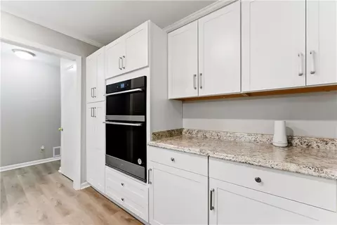 Kitchen - 1179 Burbank Trl, Morrow, GA 30260 photo 4 of 5