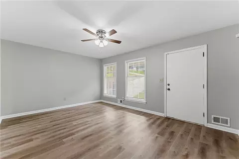 Living - 1179 Burbank Trl, Morrow, GA 30260 photo 2 of 3