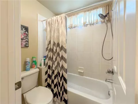 Bath - 128 Westbrook Dr, Acworth, GA 30101 photo 3 of 6