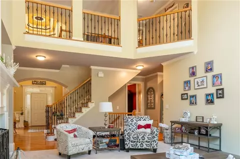 Living - 128 Westbrook Dr, Acworth, GA 30101 photo 2 of 4