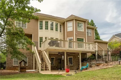 Exterior - 128 Westbrook Dr, Acworth, GA 30101 photo 6 of 8