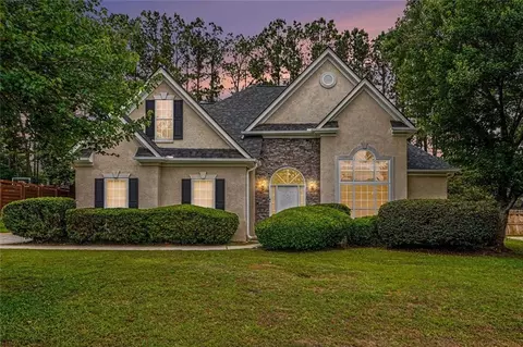 Exterior - 437 Aviemore Loop, Mcdonough, GA 30253 photo 2 of 8