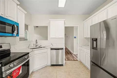 Kitchen - 437 Aviemore Loop, Mcdonough, GA 30253 photo 1 of 3