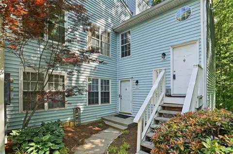 704 Glenleaf Dr, Peachtree Corners, GA 30092