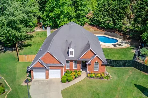 2677 Gold Rust Dr, Buford, GA 30519