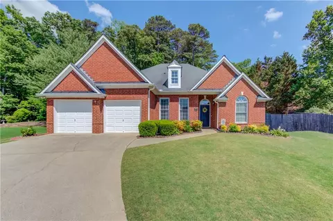 2677 Gold Rust Dr, Buford, GA 30519