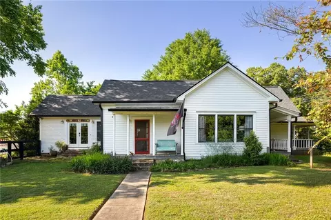 1866 Idlewood Rd, Tucker, GA 30084