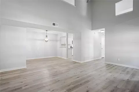 Living - 6430 Oakleaf Way, Morrow, GA 30260 photo 6 of 6