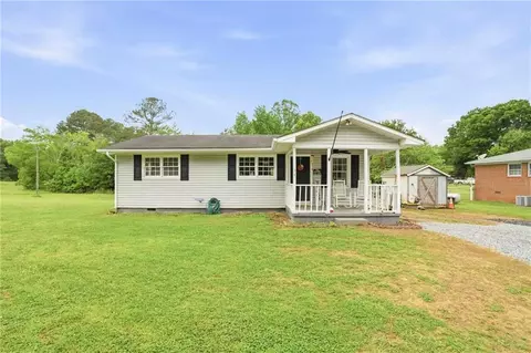 54 Stephens Rd, Silver Creek, GA 30173