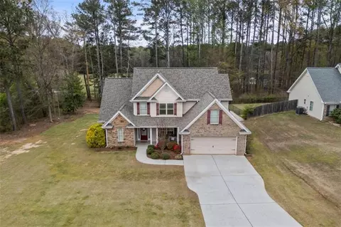 404 Copper Ridge Dr, Loganville, GA 30052