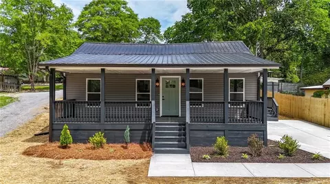 704 Martin Luther King Jr St, Rockmart, GA 30153