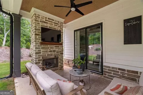 2490 S Carroll Ct S, Villa Rica, GA 30180