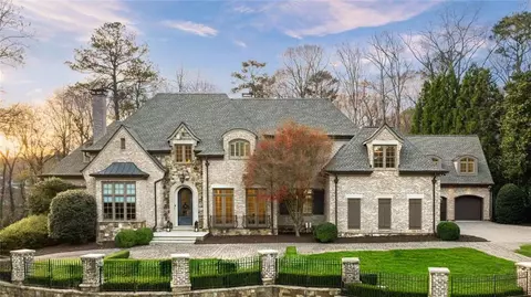 4076 Glen Devon Dr NW, Atlanta, GA 30327