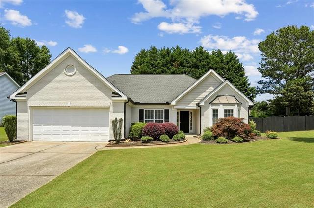 1203 Oakmont Ridge Dr, Lawrenceville, GA 30043