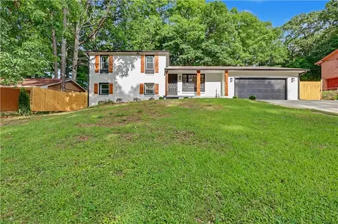 3043 Orbit Cir, Ellenwood, GA 30294