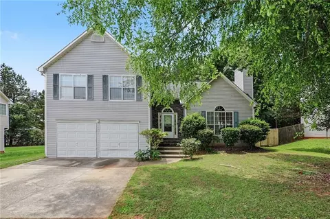 10617 Barberry Dr, Hampton, GA 30228