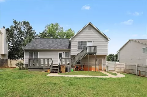 Exterior - 10617 Barberry Dr, Hampton, GA 30228 photo 3 of 4