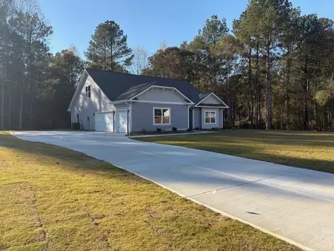 718 Eagle Heights Dr, Maysville, GA 30558