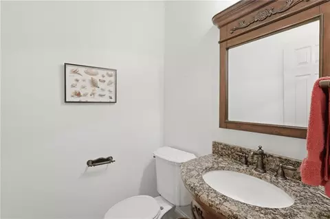 Bath - 3725 Ridgeway Ter, Suwanee, GA 30024 photo 6 of 8