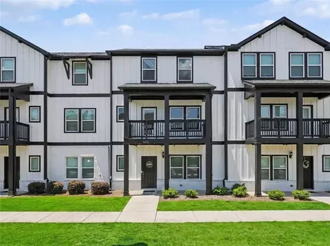 823 Mackay Crk, Woodstock, GA 30188