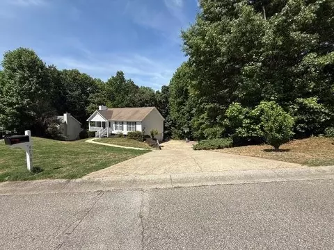 4098 Parks Rd, Flowery Branch, GA 30542