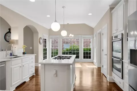 741 E Shore Dr, Canton, GA 30114 photo 11