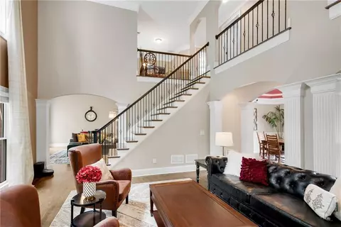 741 E Shore Dr, Canton, GA 30114 photo 9
