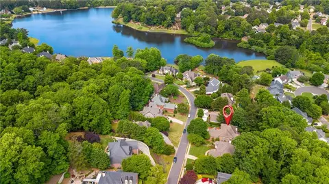 741 E Shore Dr, Canton, GA 30114 photo 2