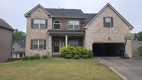 807 Holly Mist Ct, Loganville, GA 30052