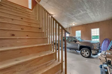 Entry Way - 143 Pace Rd, Toccoa, GA 30577 photo 9 of 9