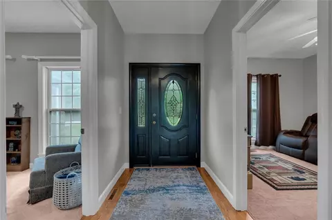 Entry Way - 143 Pace Rd, Toccoa, GA 30577 photo 2 of 9