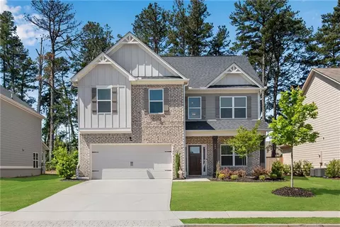 582 Eagles Nest Cir, Auburn, GA 30011
