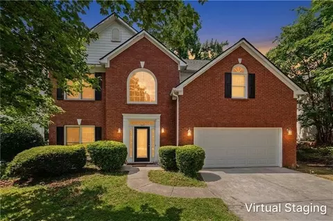877 Dunlin Fields Dr, Lawrenceville, GA 30044
