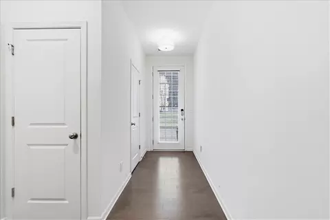 Entry Way - 1000 Belfry Ter, Fairburn, GA 30213 photo 2 of 3